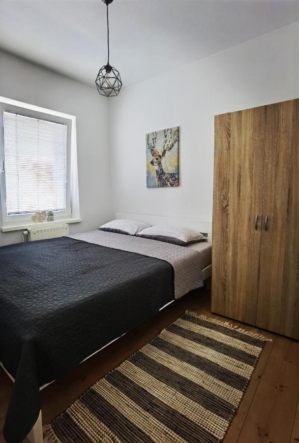Drive Caffe Apartments Trzin Exteriör bild